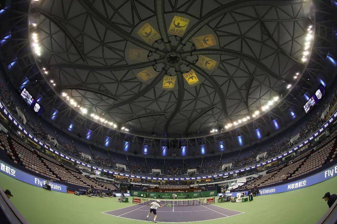 Kaiyun体育官方网站费德勒新星刷新纪录表现突出，TES前途光明！观众掌声雷动(费德勒最近动态)